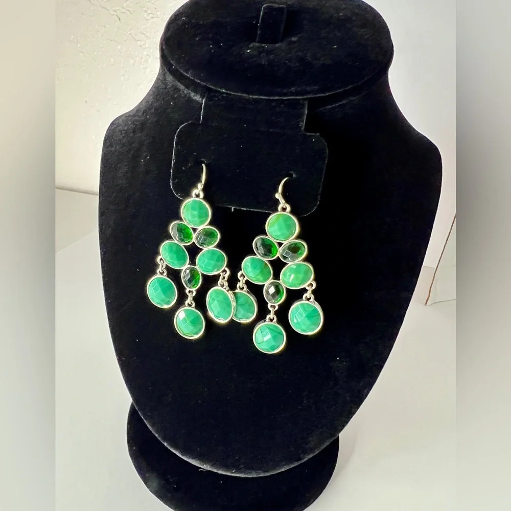 NWT Kim Rogers Green & Silver Stone Chandelier Earrings